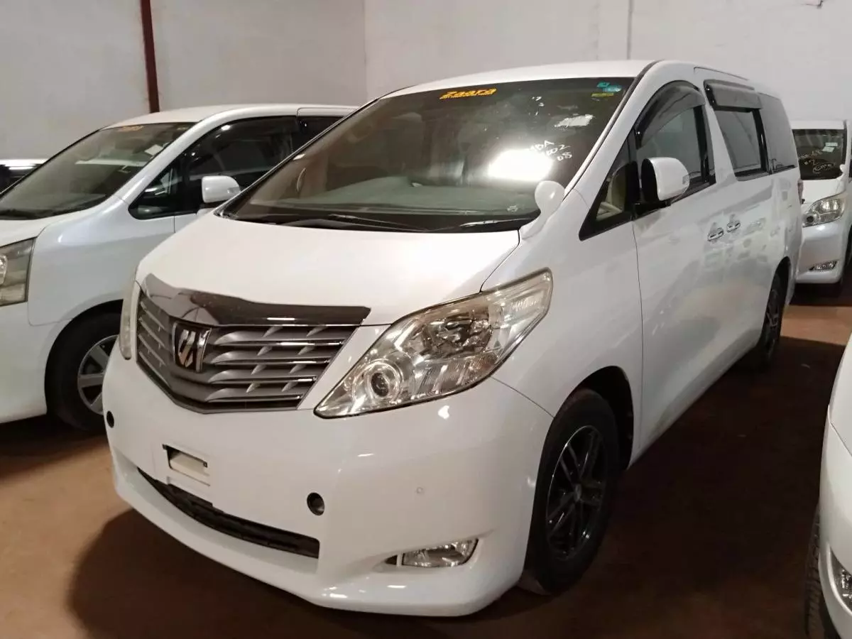 Toyota Alphard   - 2009