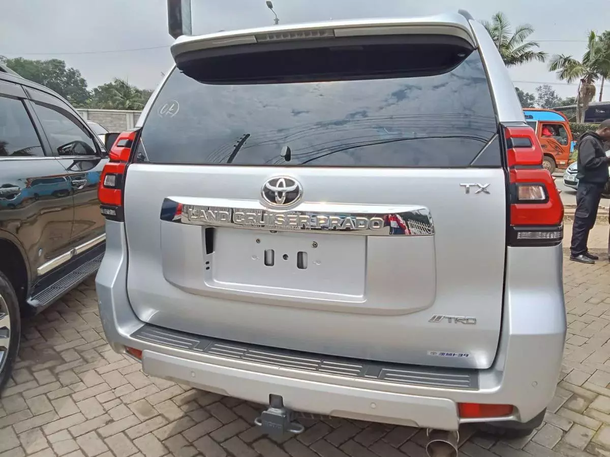 Toyota Land Cruiser Prado TX L   - 2017