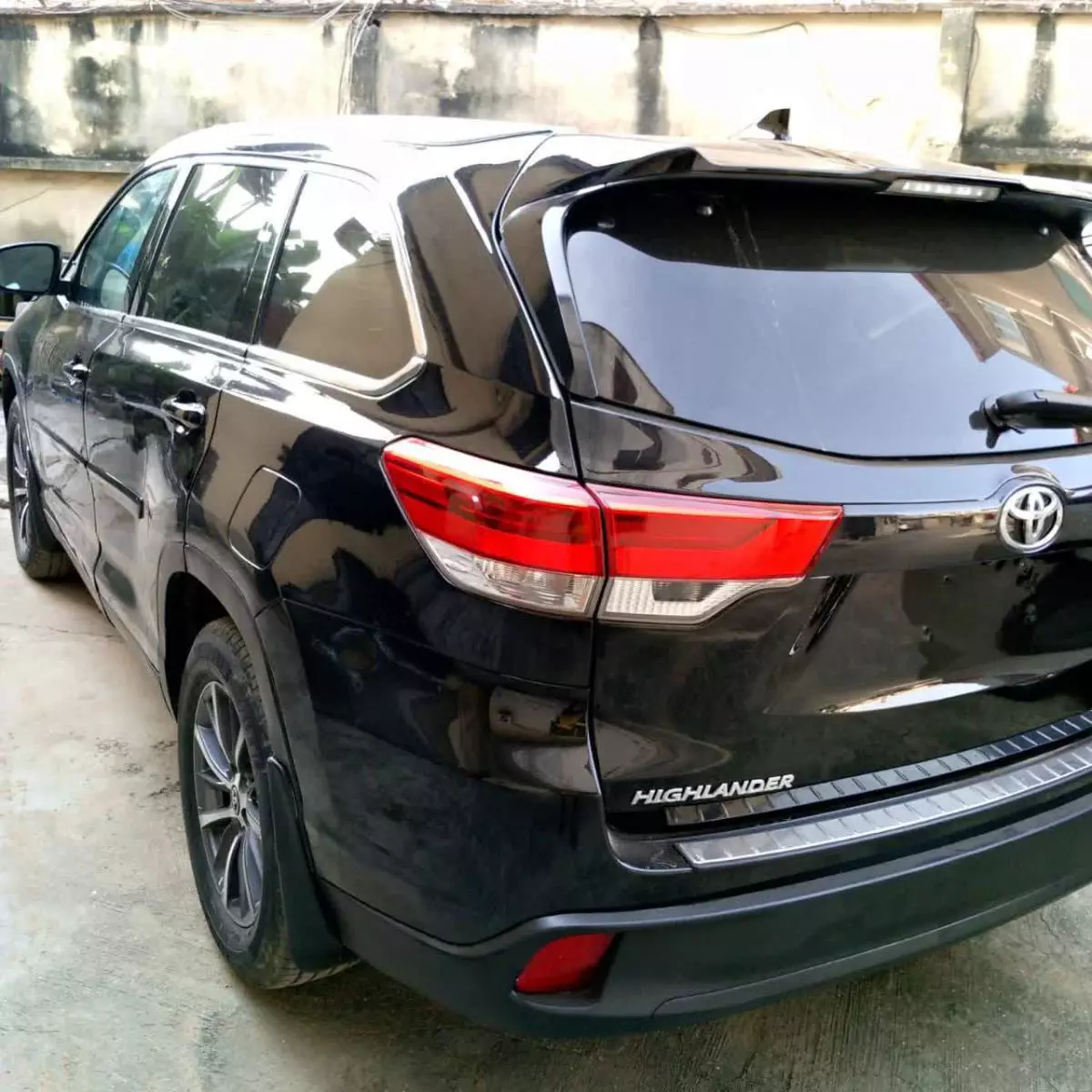 Toyota Highlander   - 2019