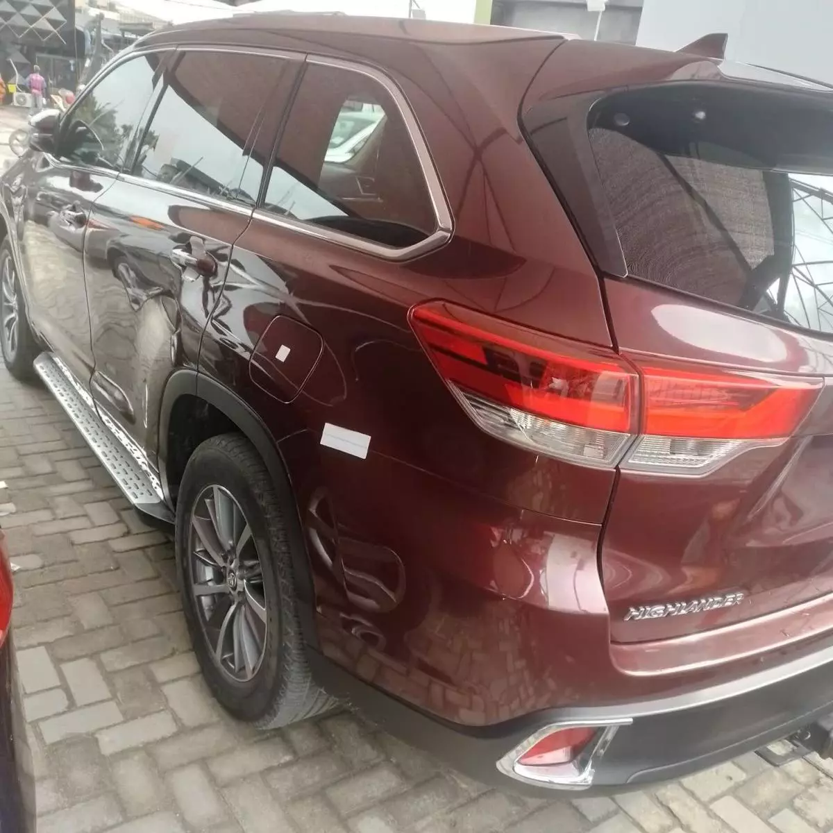 Toyota Highlander   - 2018