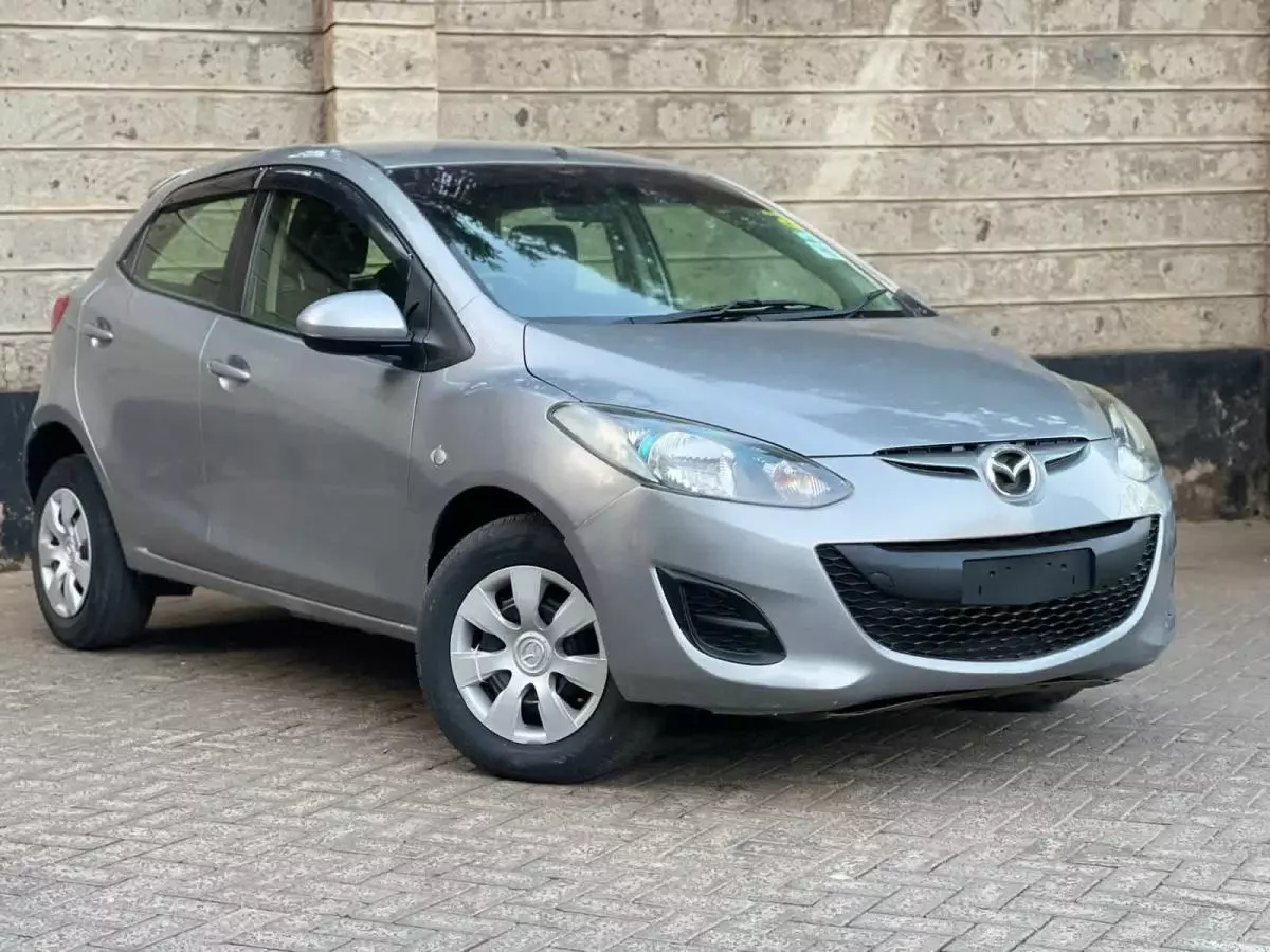 Mazda Demio - 2013