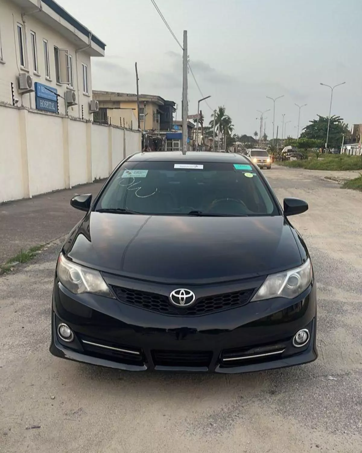 Toyota Camry   - 2013