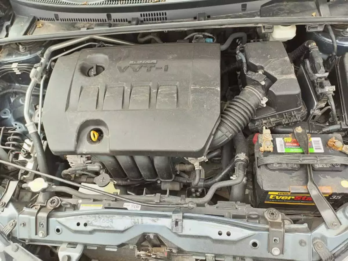 Toyota Sienna - 2011