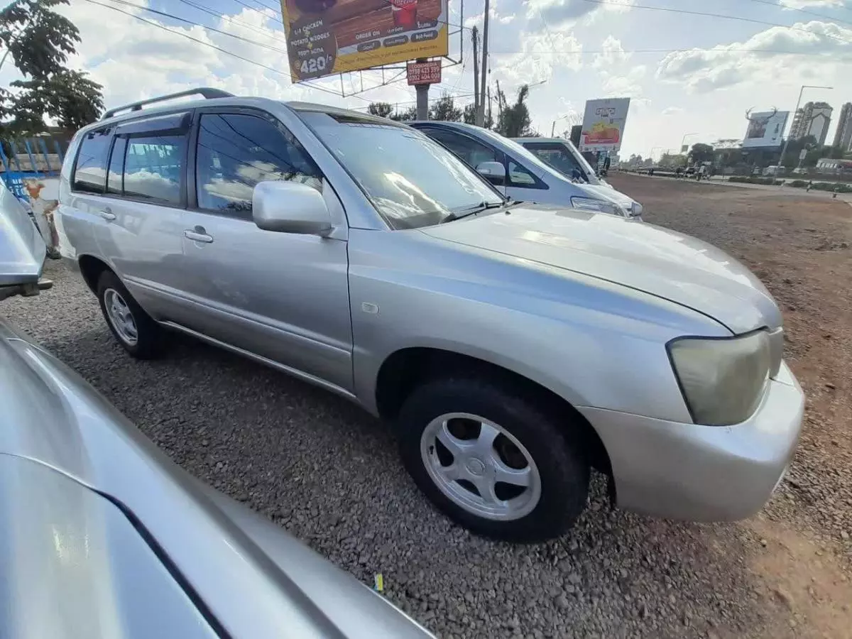 Toyota kluger - 2003