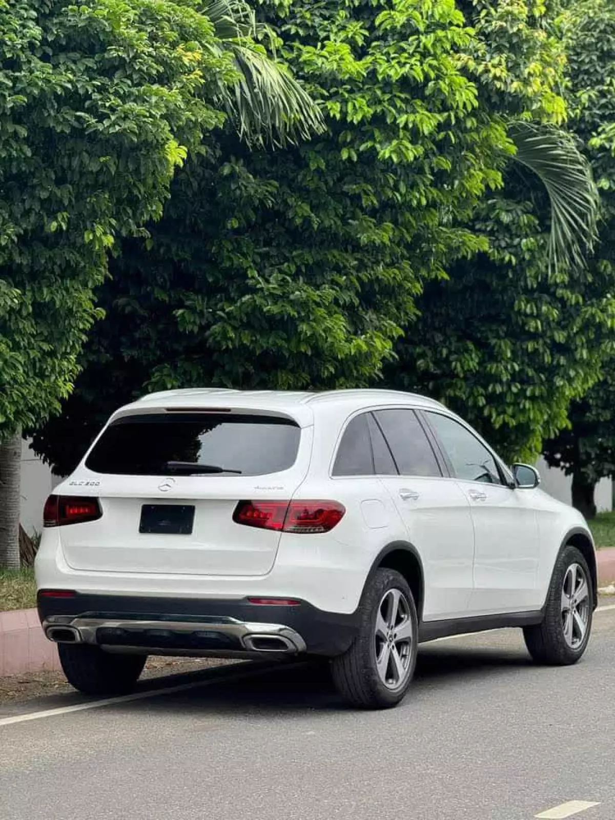 Mercedes-Benz GLC 300   - 2020