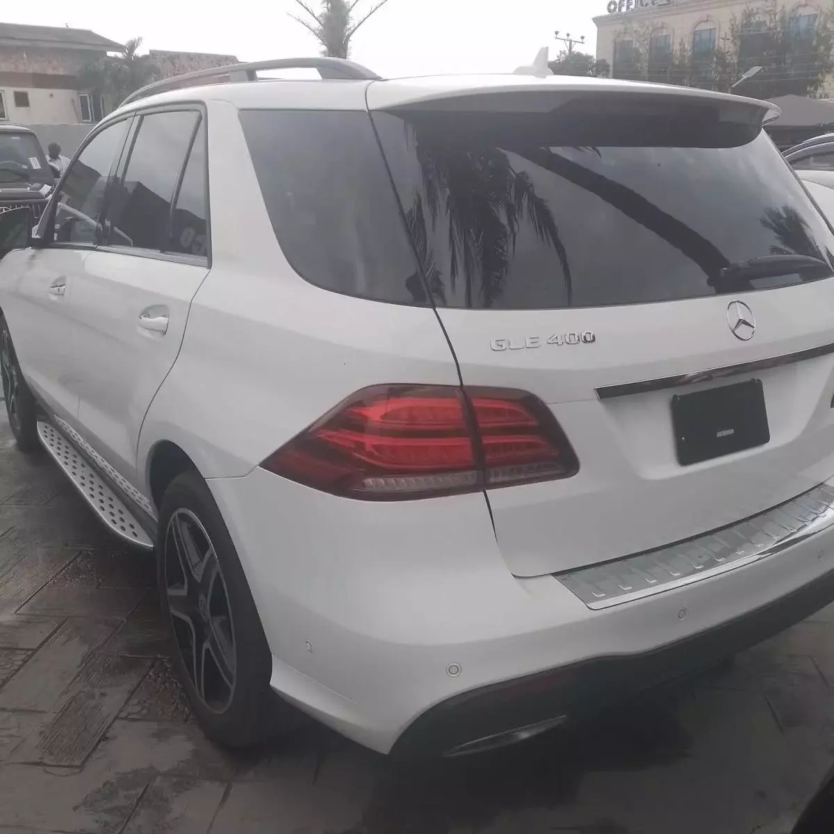 Mercedes-Benz GLE 400   - 2018