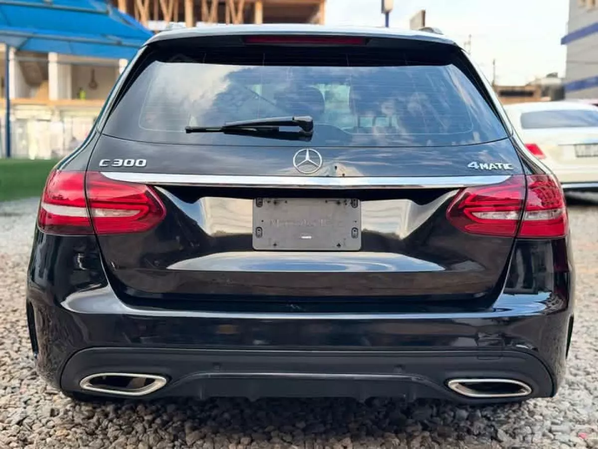 Mercedes-Benz C 300   - 2019