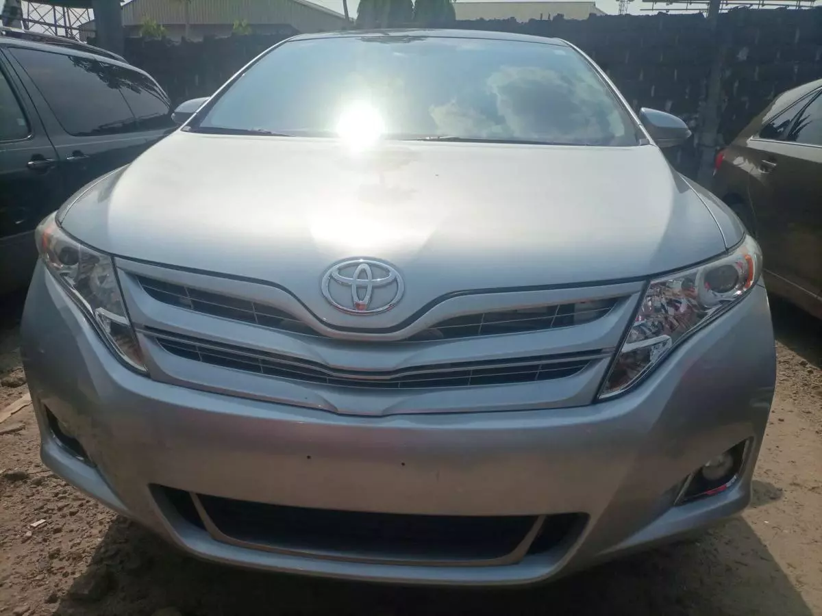 Toyota Venza   - 2015