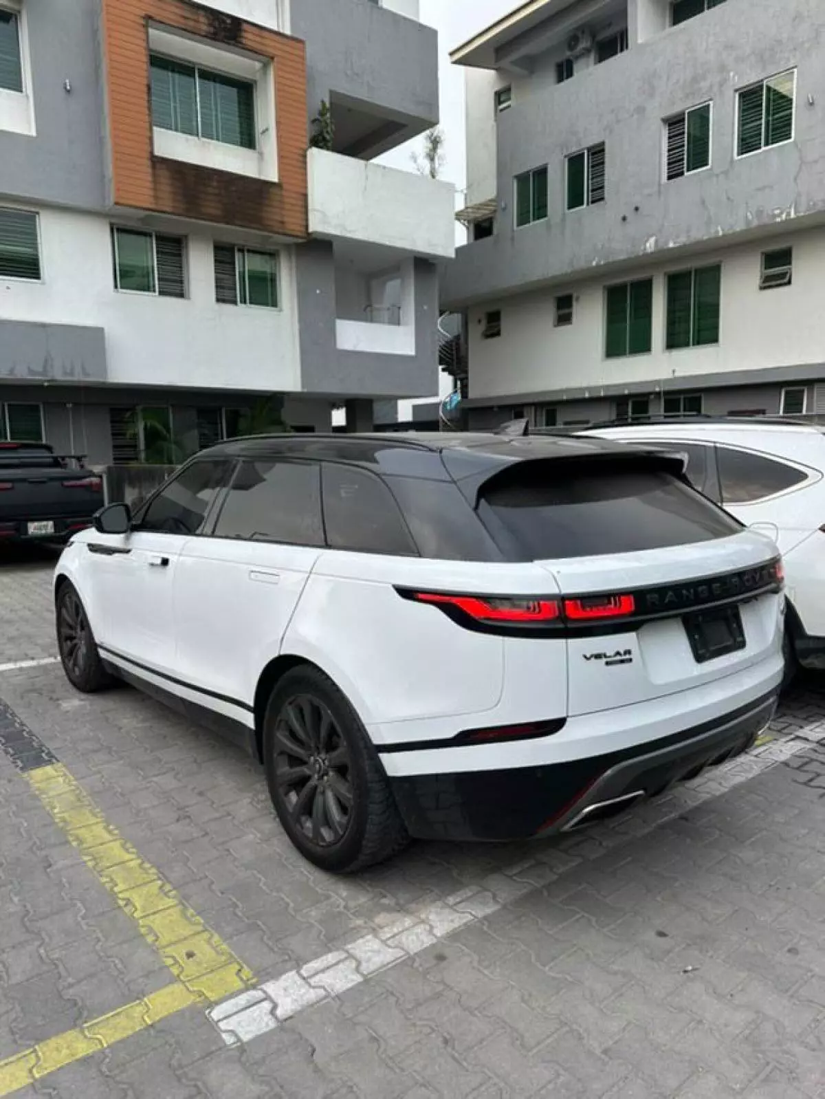 Land Rover Range Rover Velar   - 2018