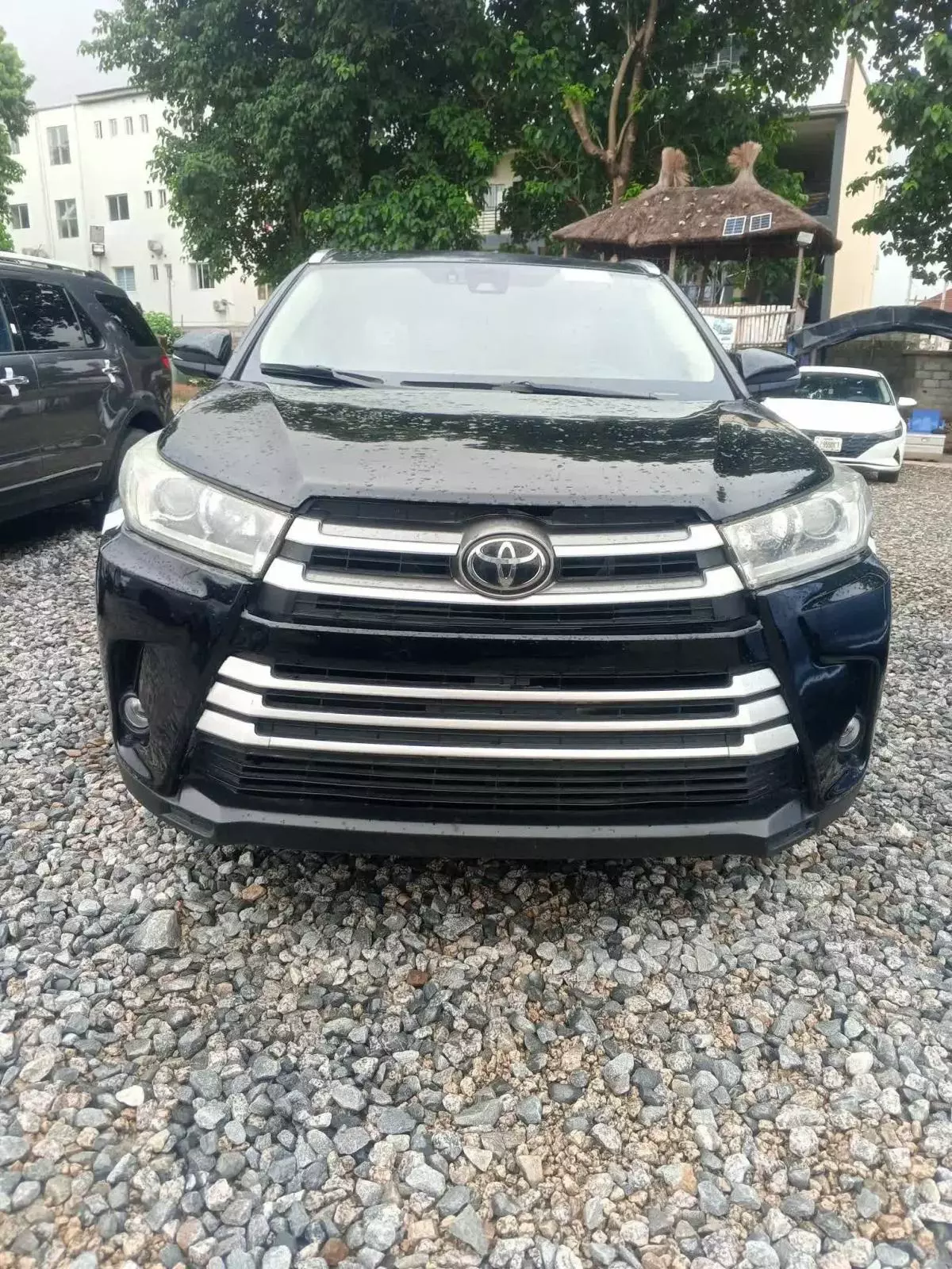 Toyota Highlander   - 2019