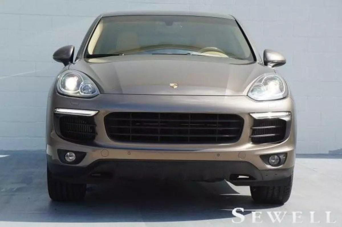 PORSCHE Cayenne   - 2016