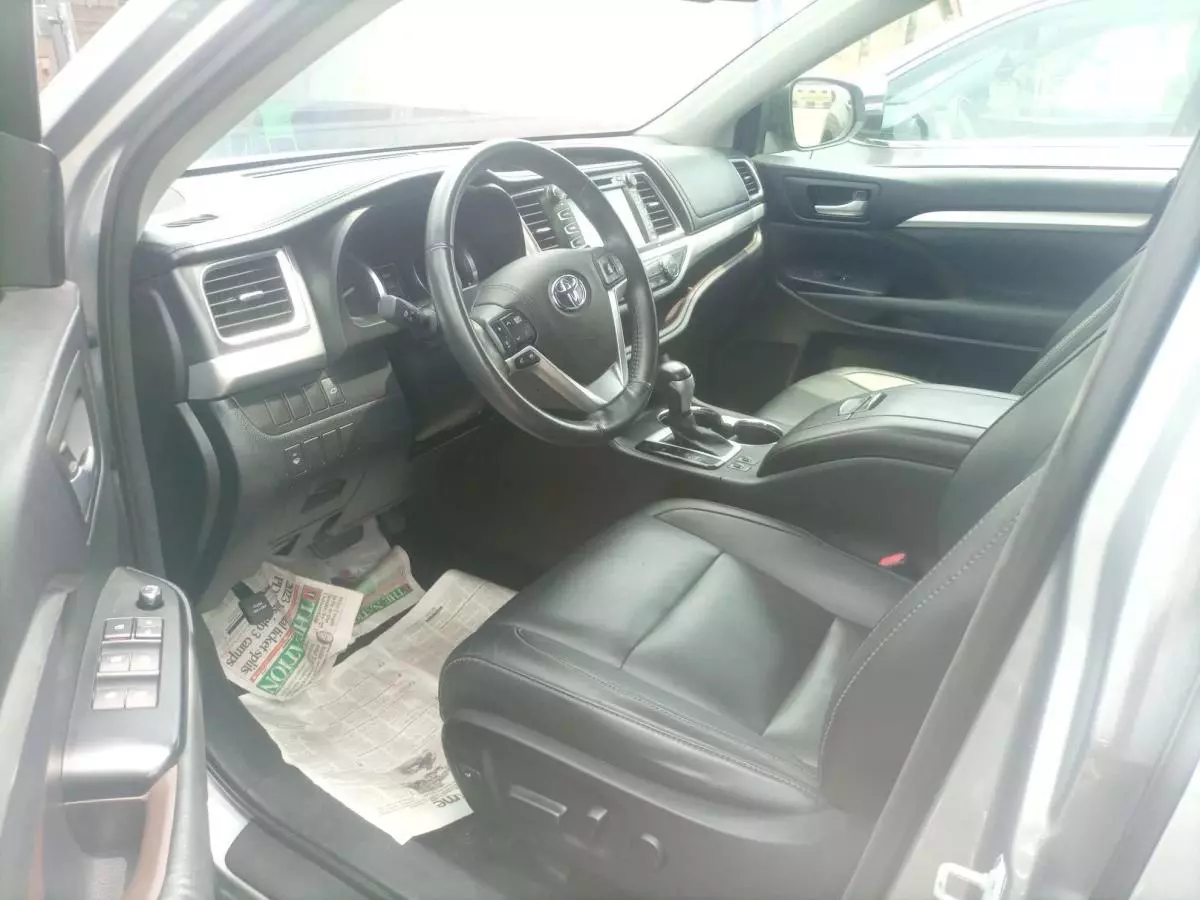 Toyota Highlander - 2015