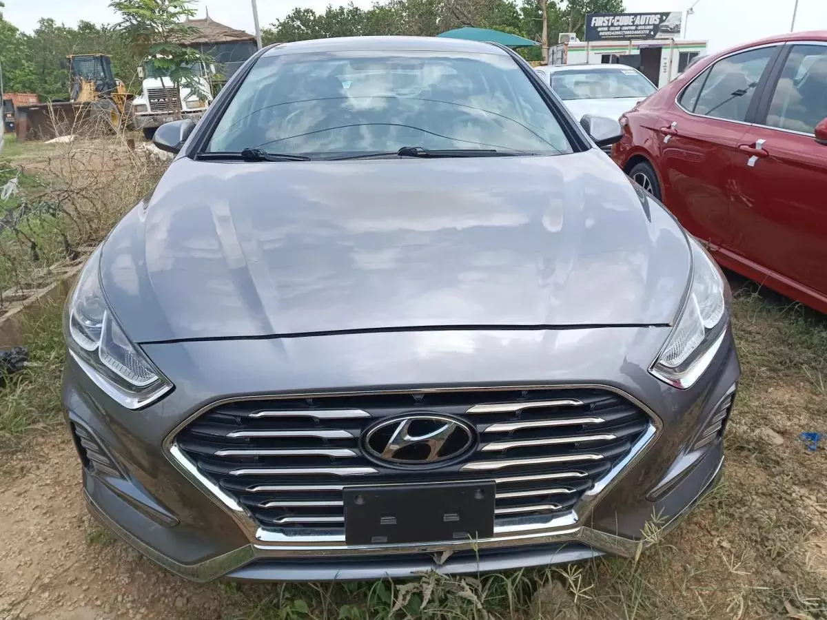 Hyundai Sonata   - 2018