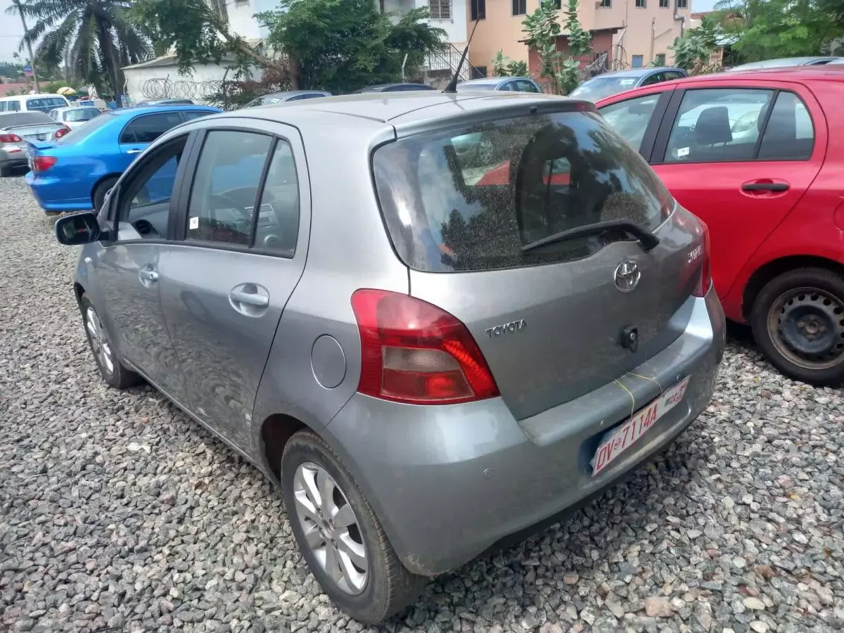 Toyota Yaris   - 2007