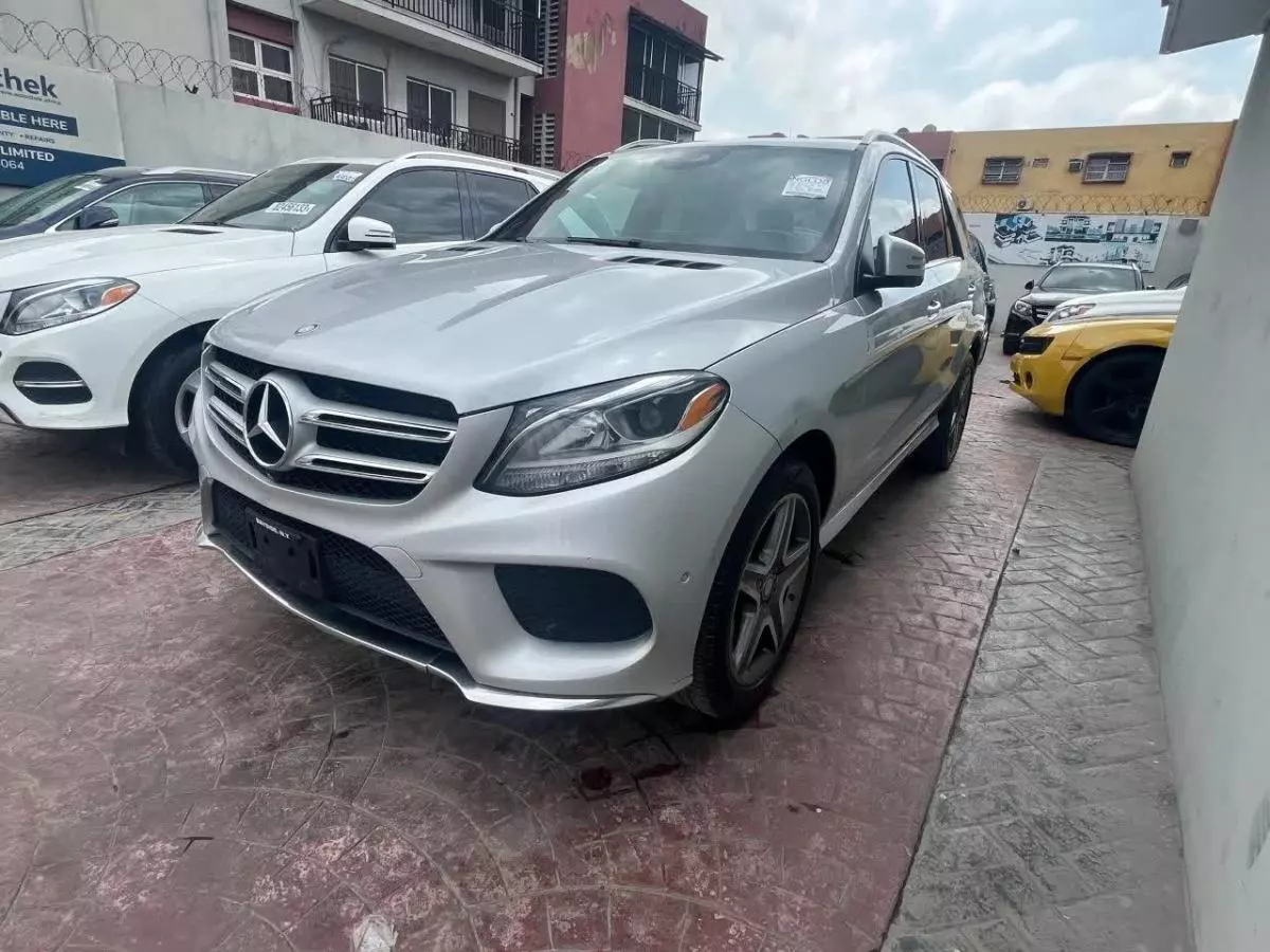 Mercedes-Benz GLE 400   - 2016