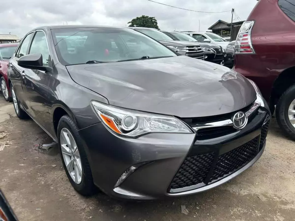 Toyota Camry   - 2017