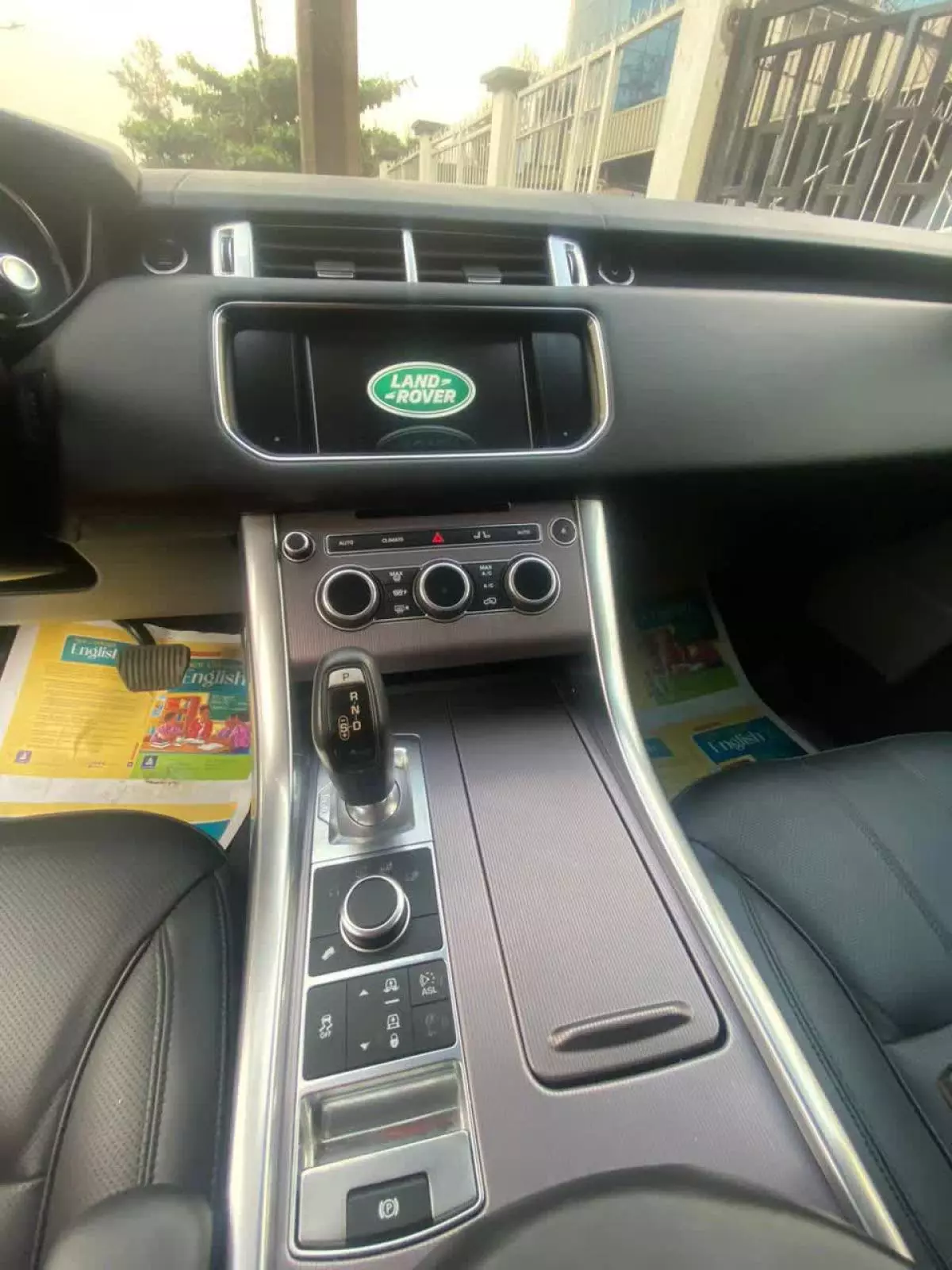 Land Rover Range Rover Sport   - 2016