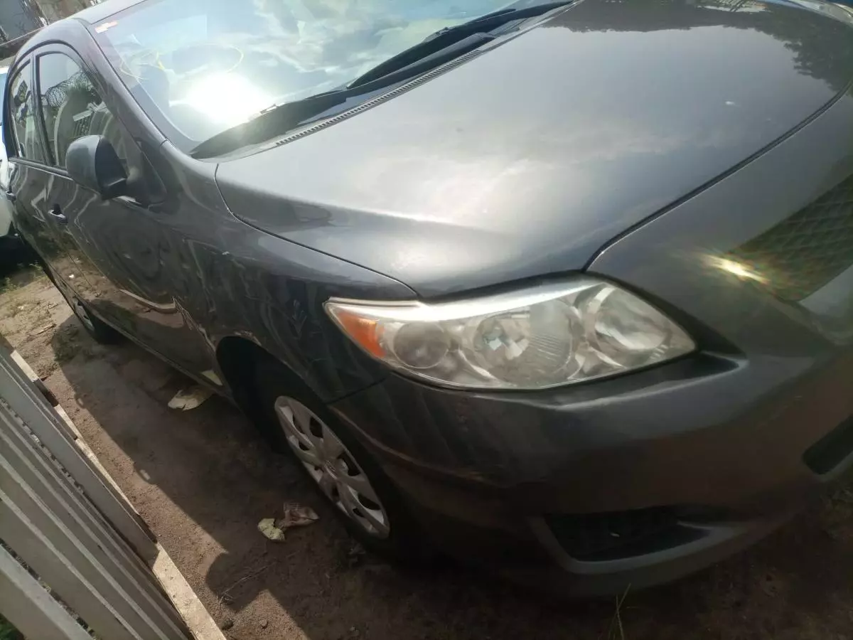 Toyota Corolla - 2009