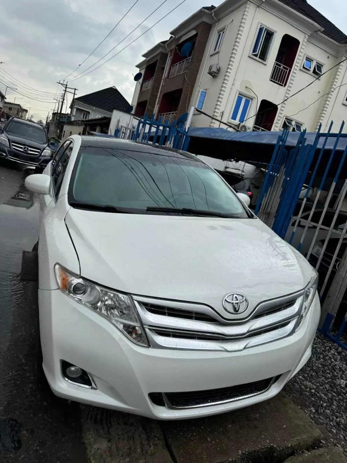 Toyota Venza   - 2012