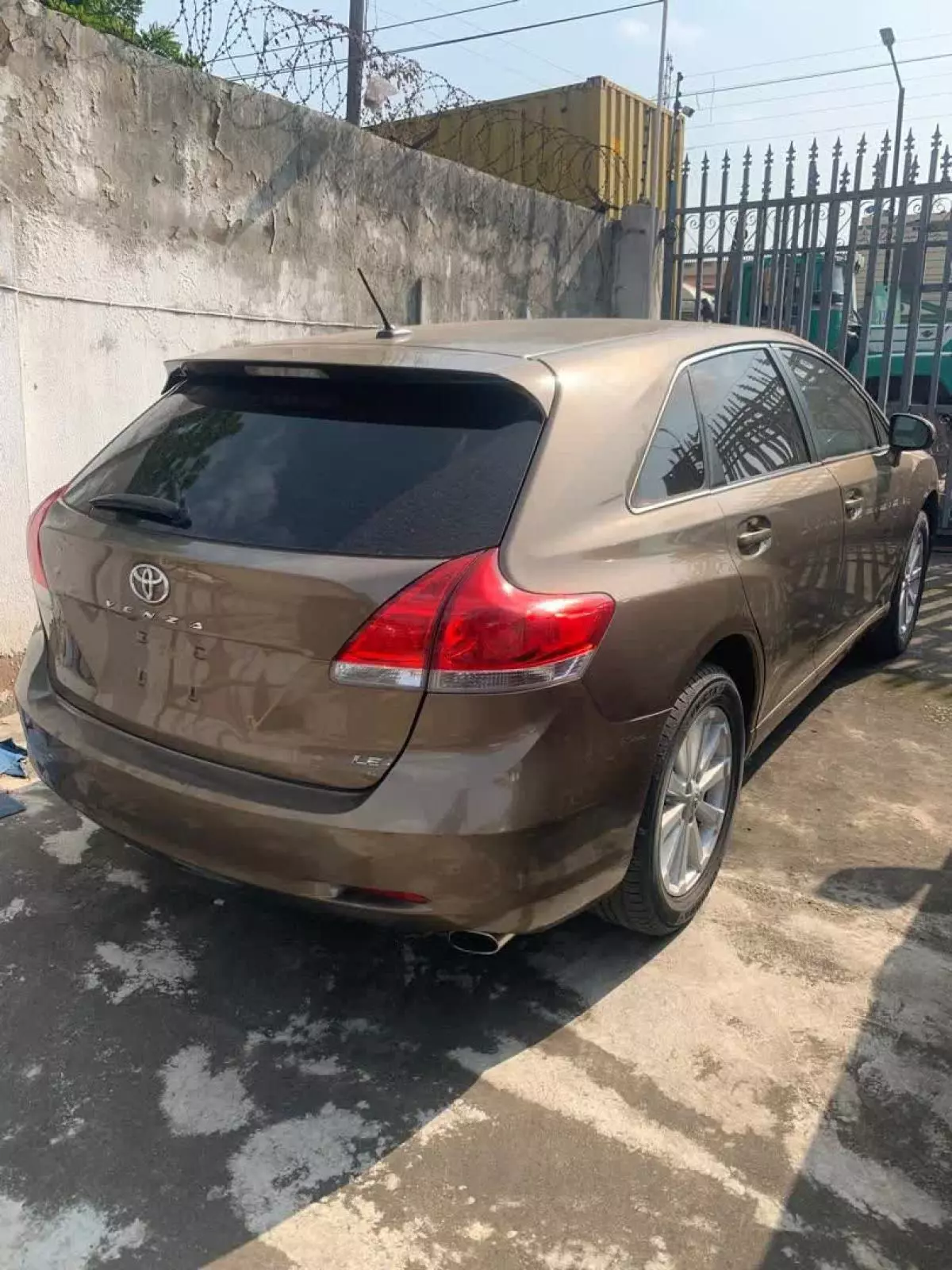 Toyota Venza   - 2012