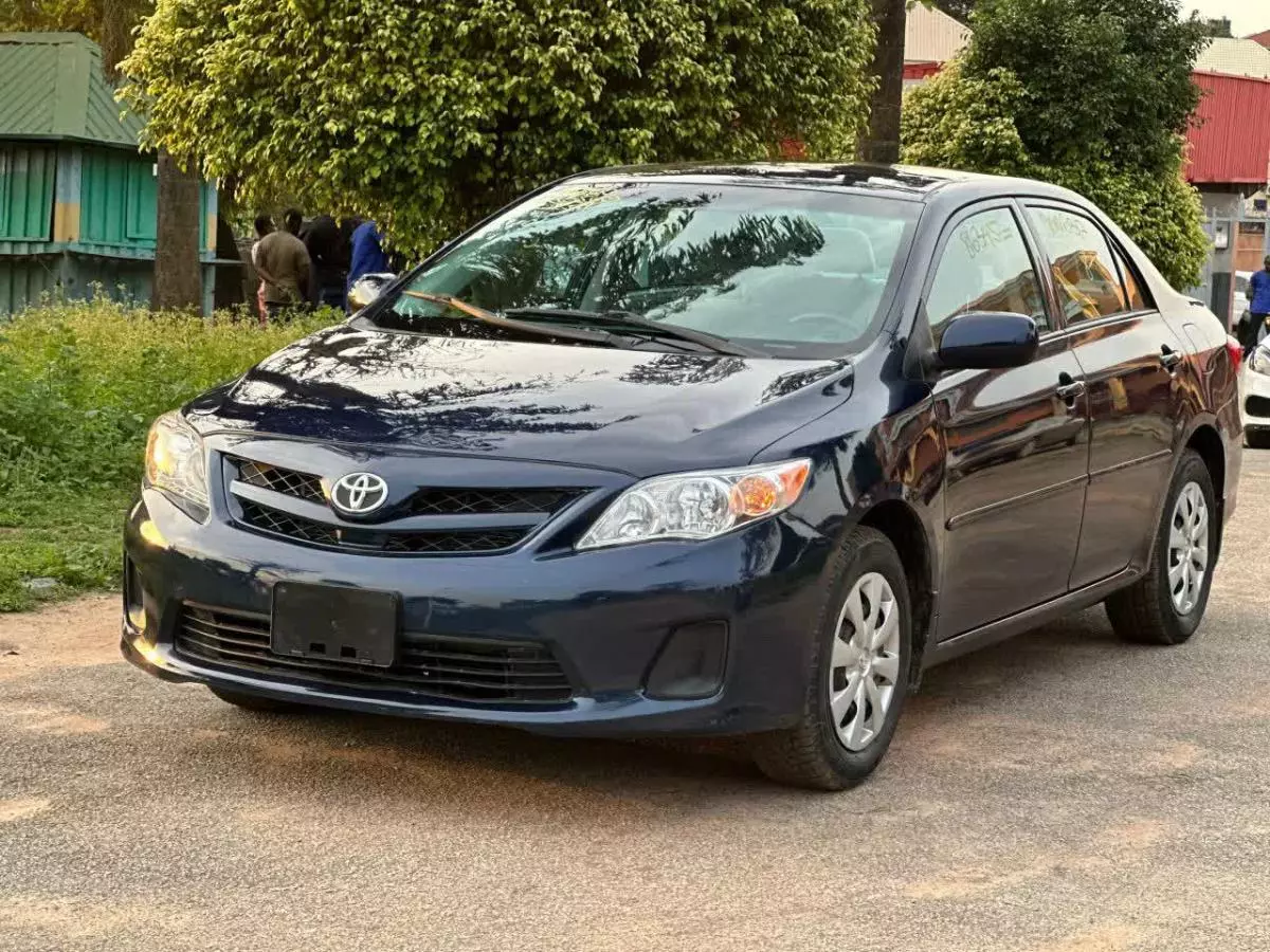 Toyota Corolla   - 2013