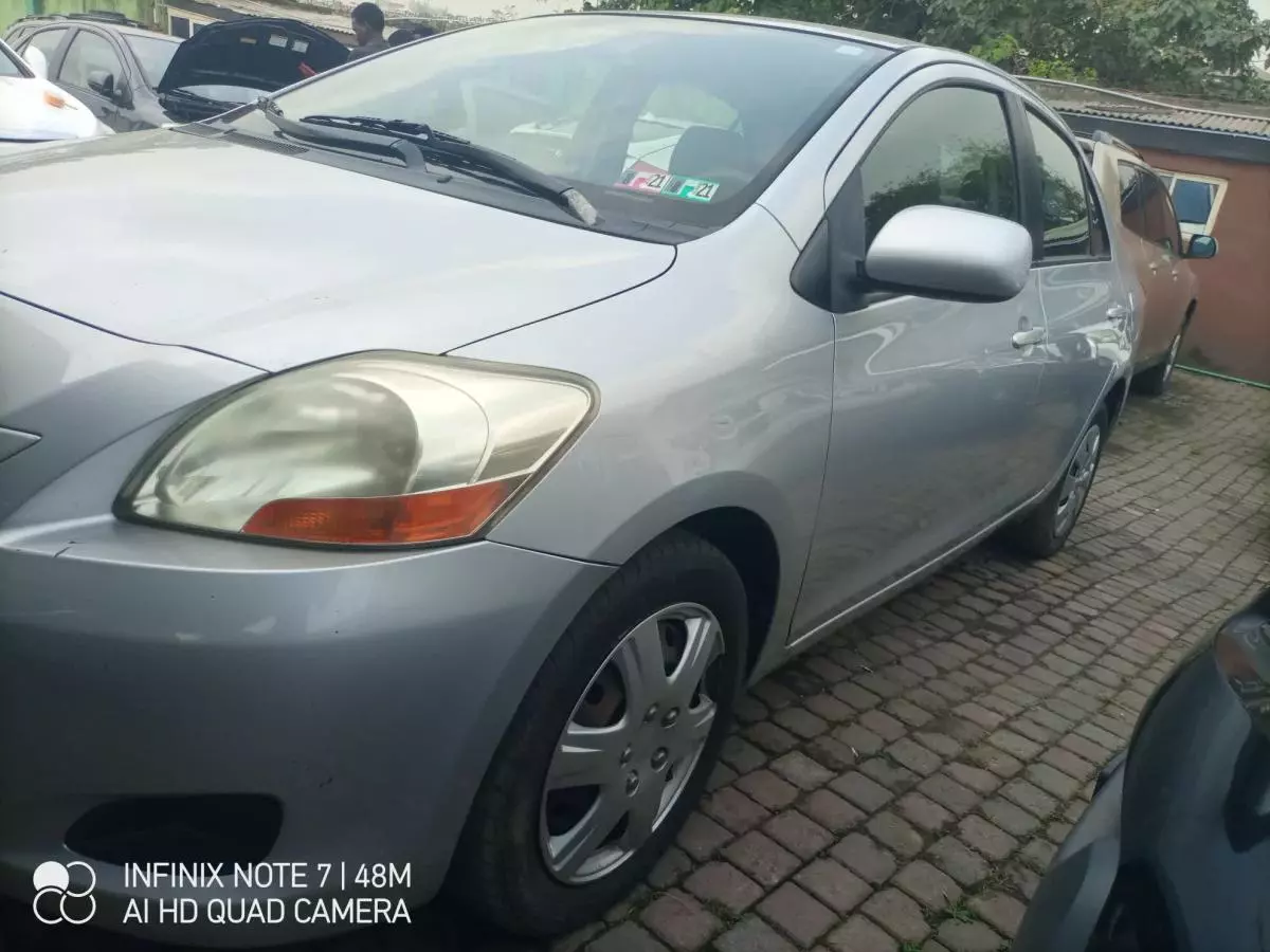 Toyota Yaris - 2010