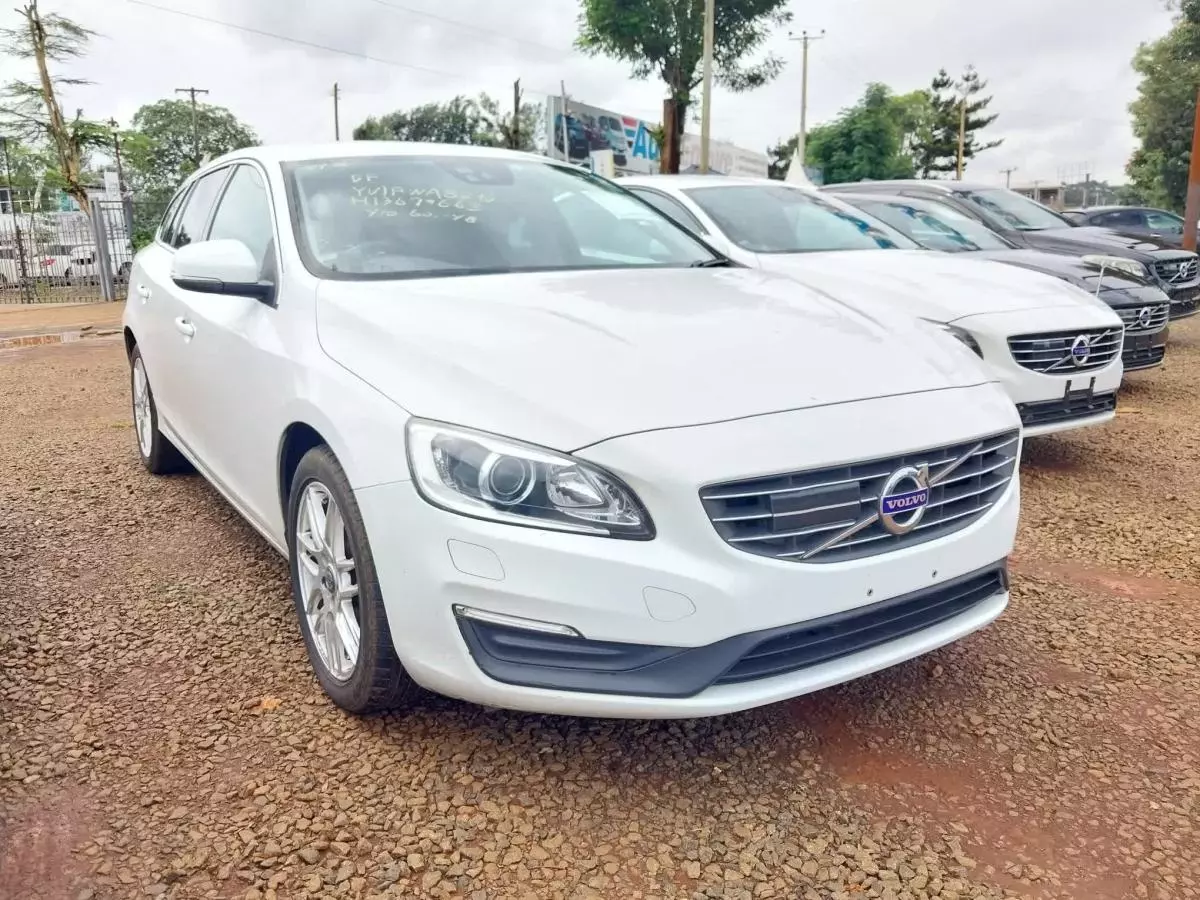 Volvo V60   - 2017