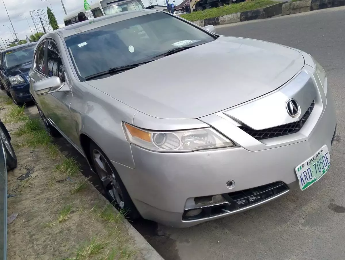 Acura TL   - 2009