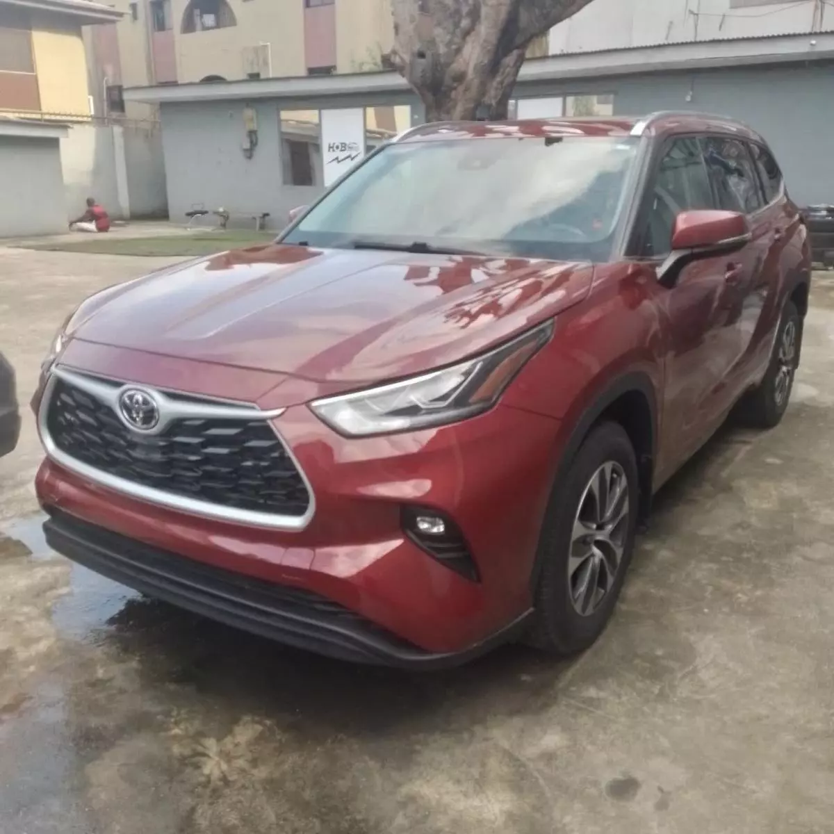 Toyota Highlander   - 2020