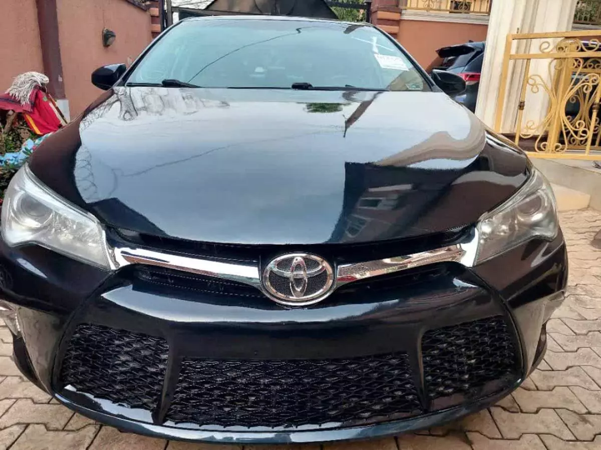 Toyota Camry   - 2017