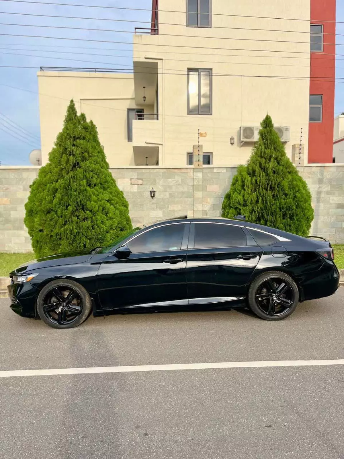 Honda Accord   - 2019