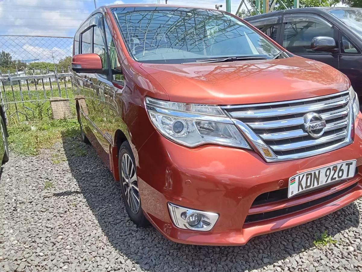 Nissan Serena   - 2016