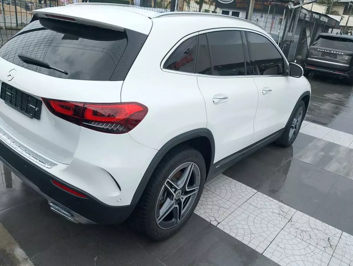 Mercedes-Benz GLA 250   - 2022