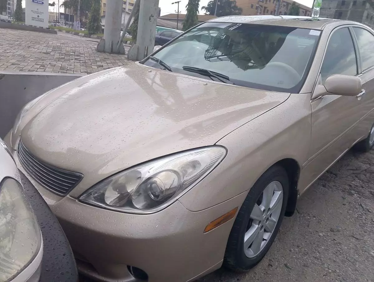 Lexus ES 330   - 2005