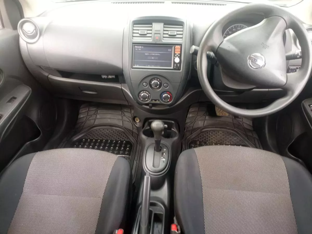 Nissan Latio   - 2015