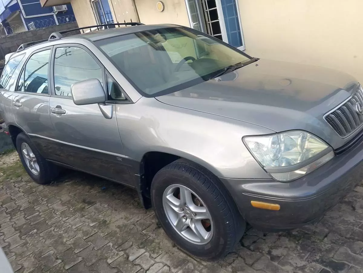 Lexus RX 300   - 2001