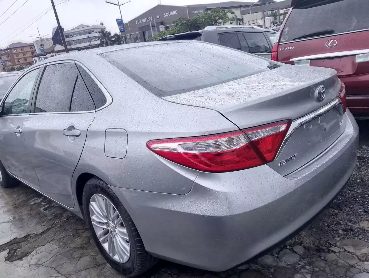 Toyota Camry   - 2015