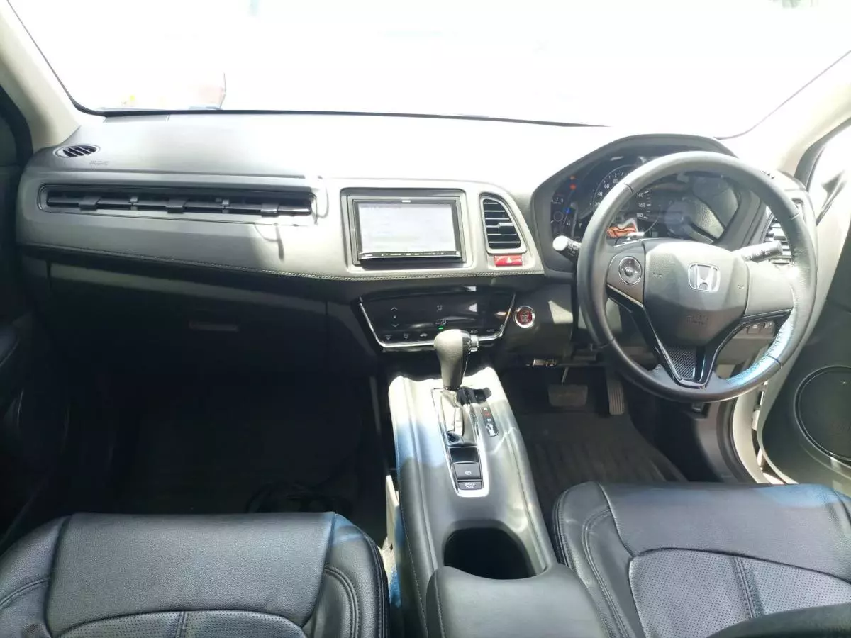 Honda Vezel  - 2015