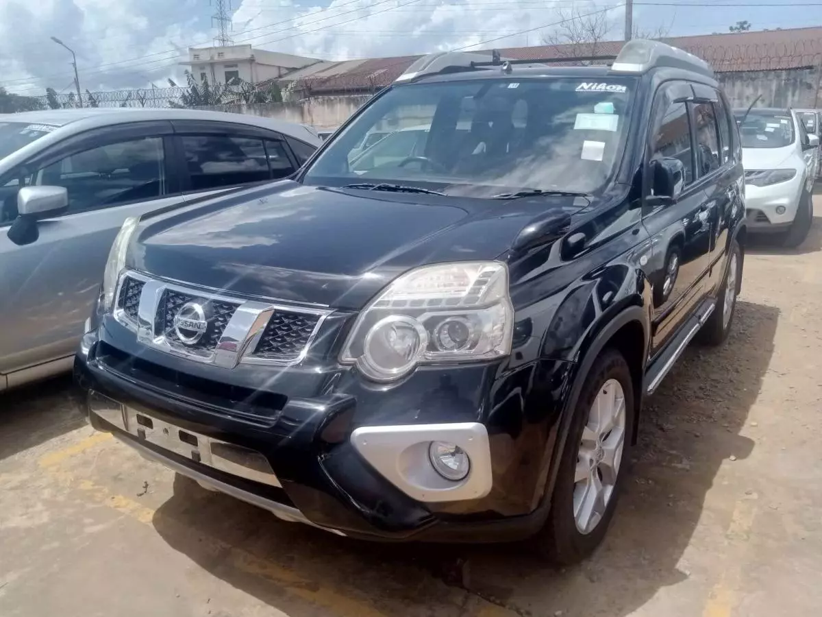 Nissan X- trail   - 2011