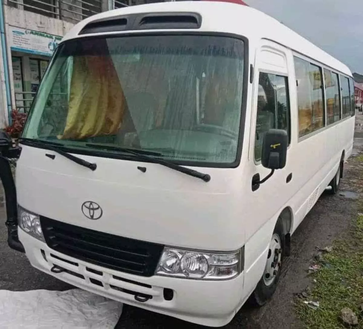 Toyota Coaster   - 2012