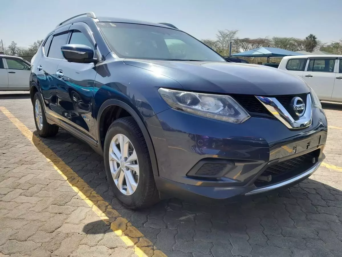 Nissan X-TRAIL - 2015
