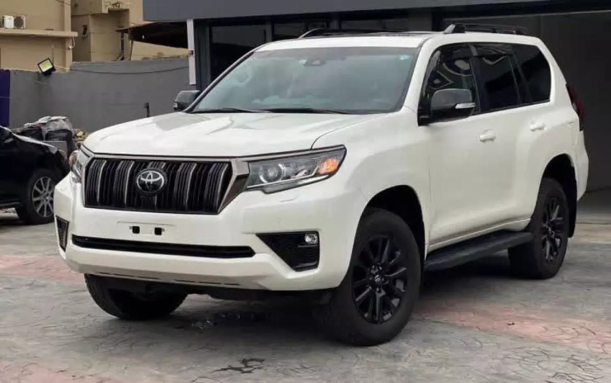 Toyota Landcruiser Prado   - 2022