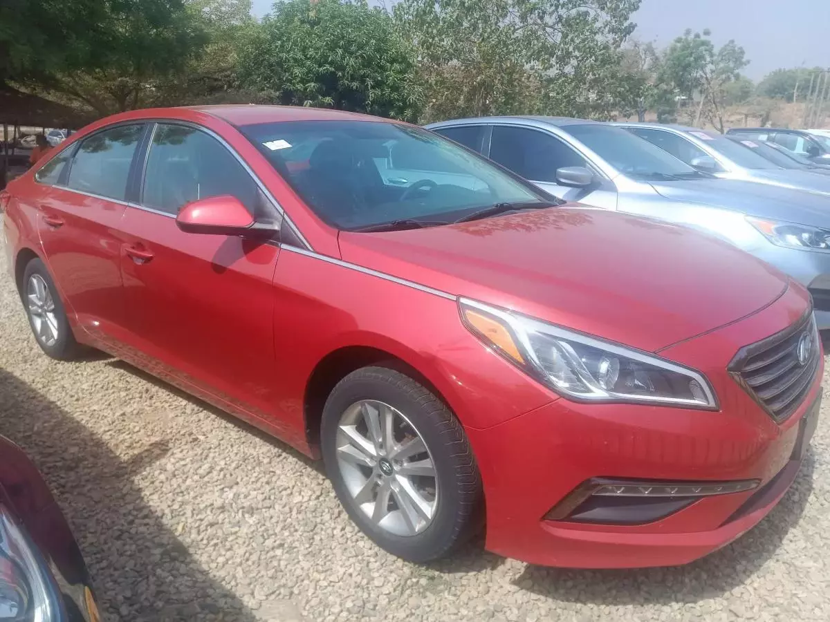 Hyundai Sonata   - 2017