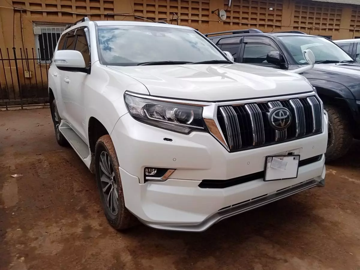 Toyota Landcruiser Prado   - 2019