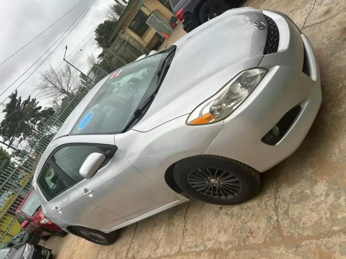 Toyota Matrix   - 2009