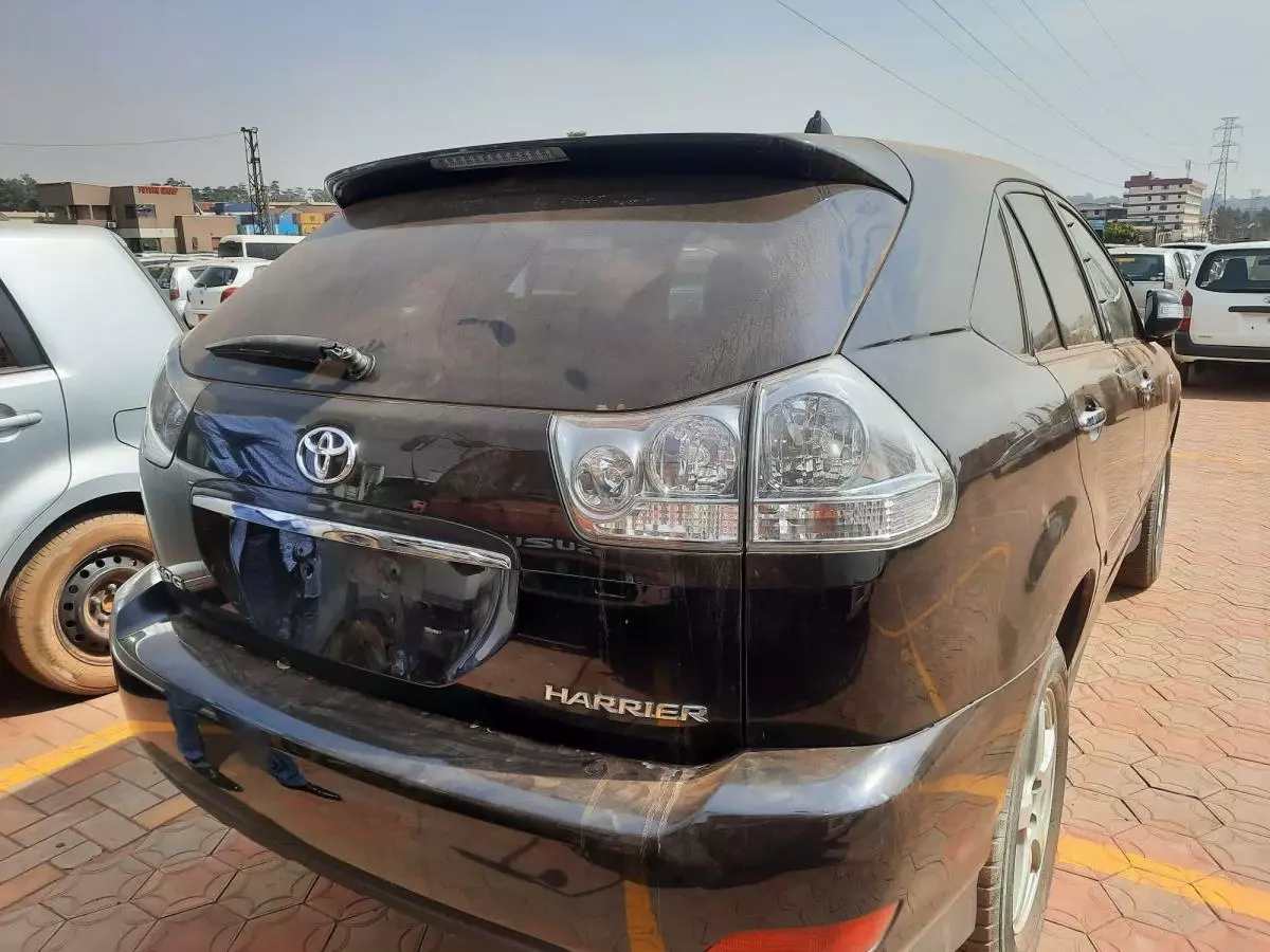 Toyota Harrier - 2009