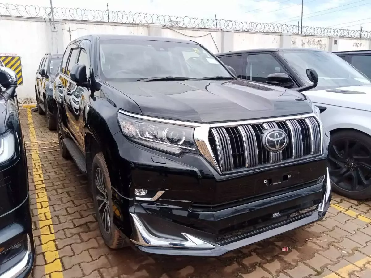 Toyota Landcruiser Prado   - 2019