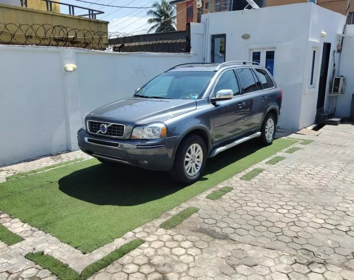 Volvo XC90   - 2007