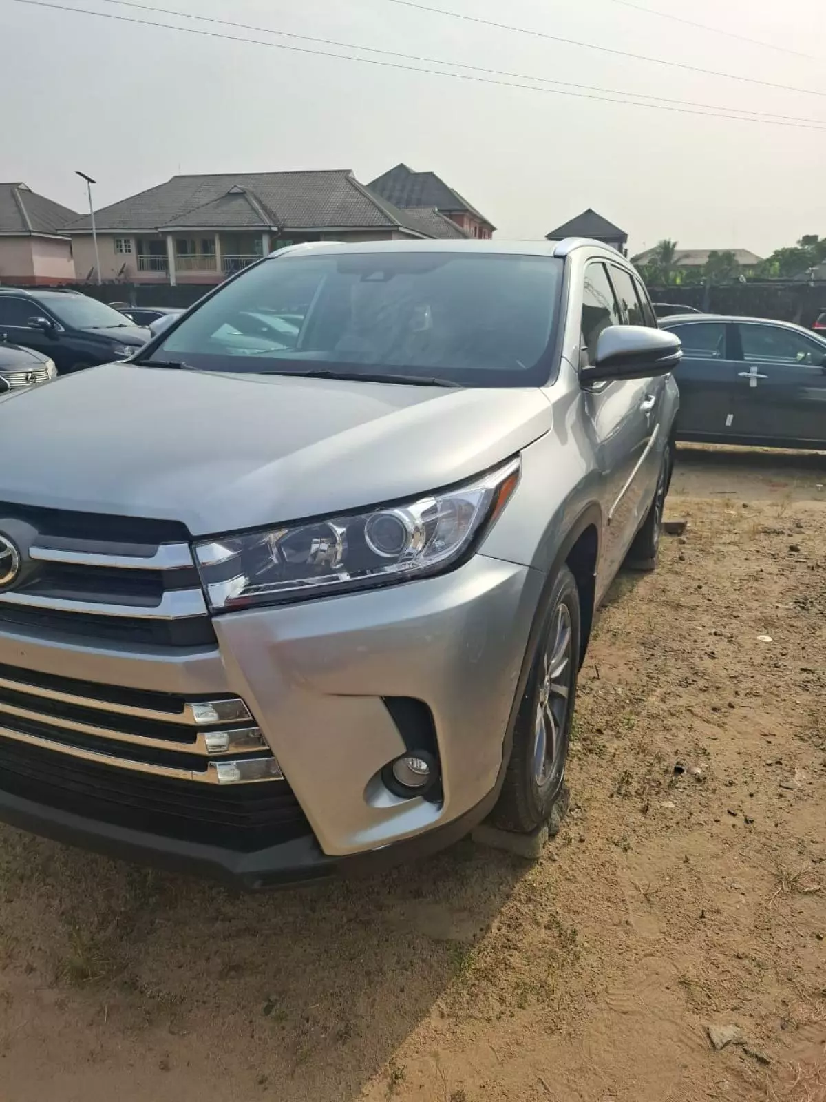 Toyota Highlander   - 2019