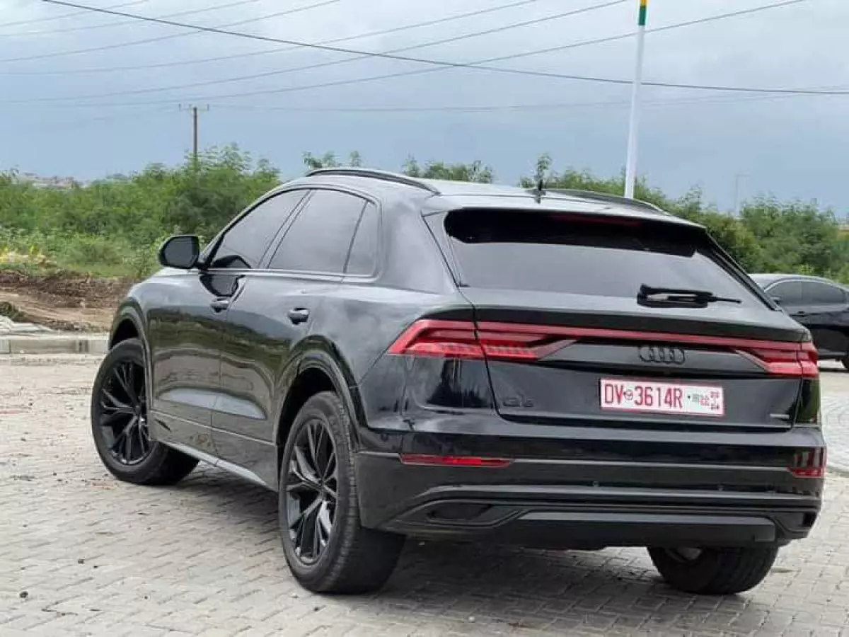 Audi Q8   - 2020